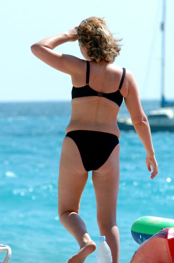 Hannah Waterman, Eastender Actress, Bikini, Non Nude