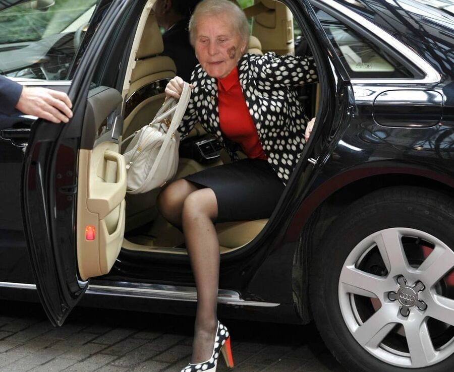 granny fakes