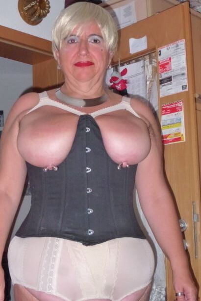 EHENUTTENFOTZE Sklavin SLUT