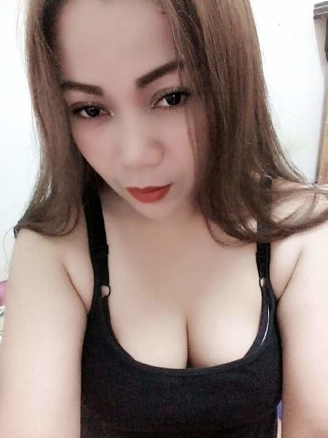 Gadis buah dada besar janda