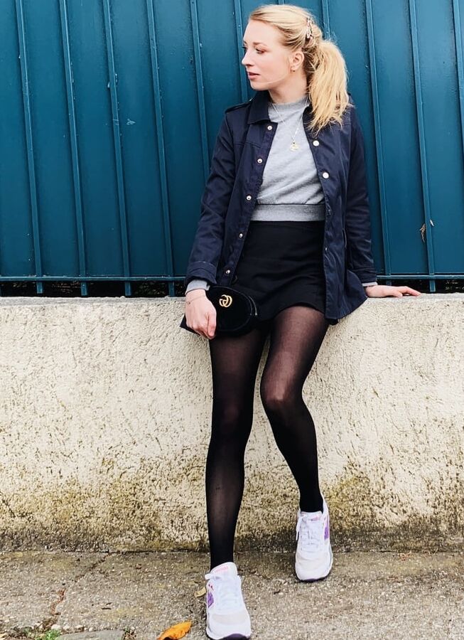 Cute Blonde GF in Tights (Pantyhose)