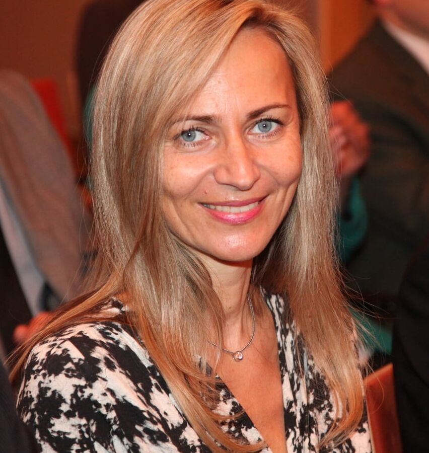 Mature Ladies Dressed But Sexy