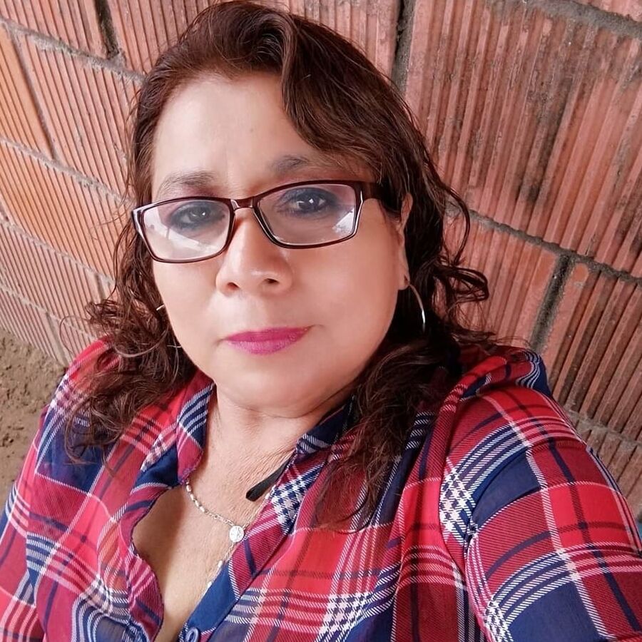 Madura con ricos pezones