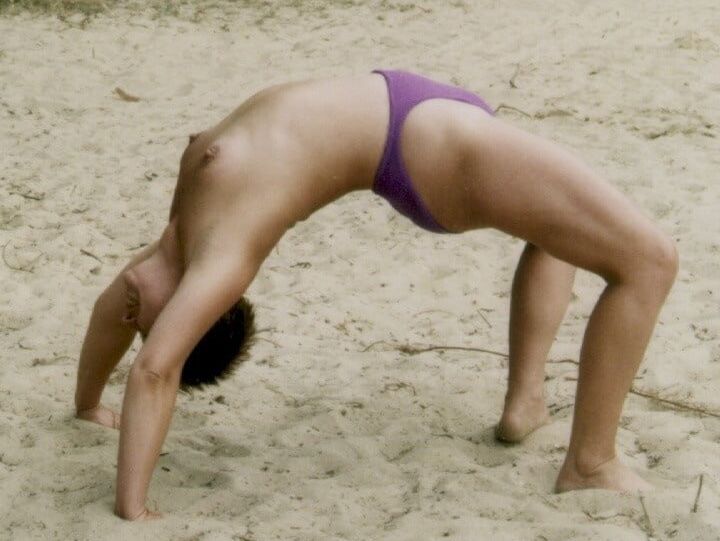 Amateur-Crazy Fun Poses-