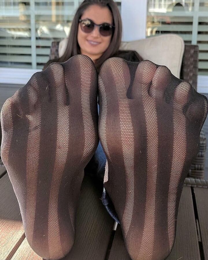 Nylon Feets