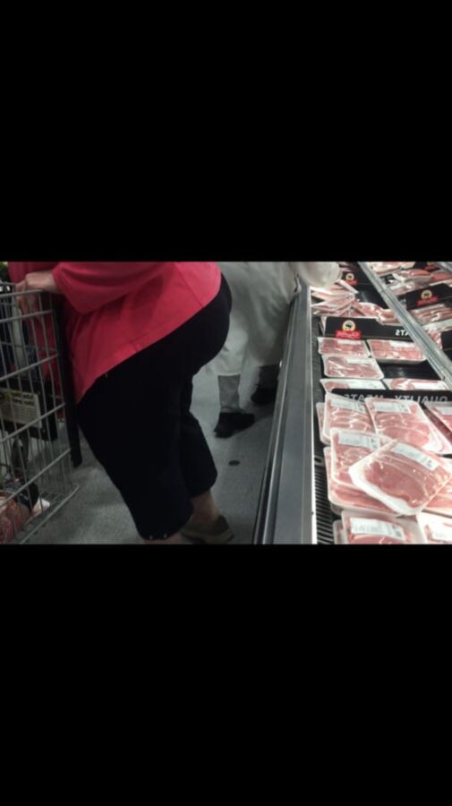 MEGA BOOTY WHITE GILF