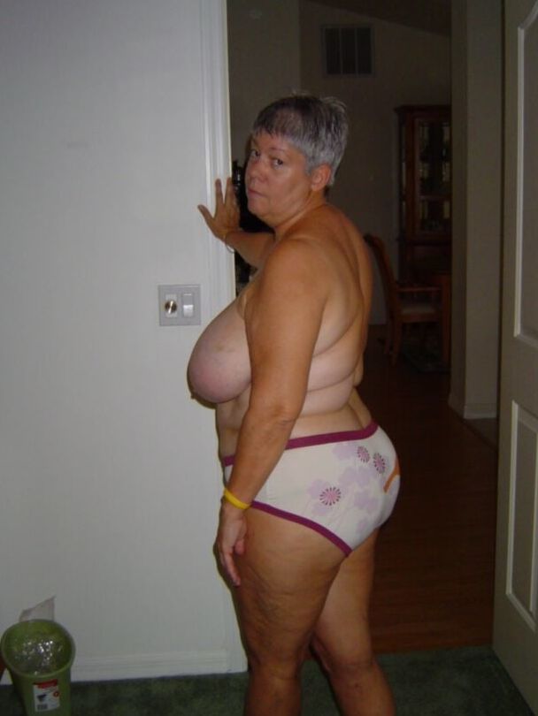 Matures moms aunts wives and gfs