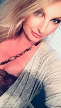 Sexy Chubby Woman.