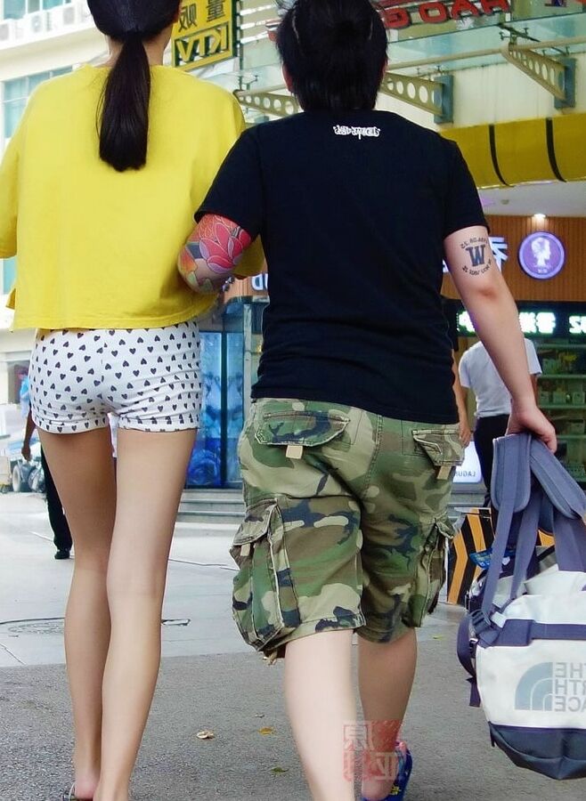 Voyeur: Chinese skinny bums in shorts....