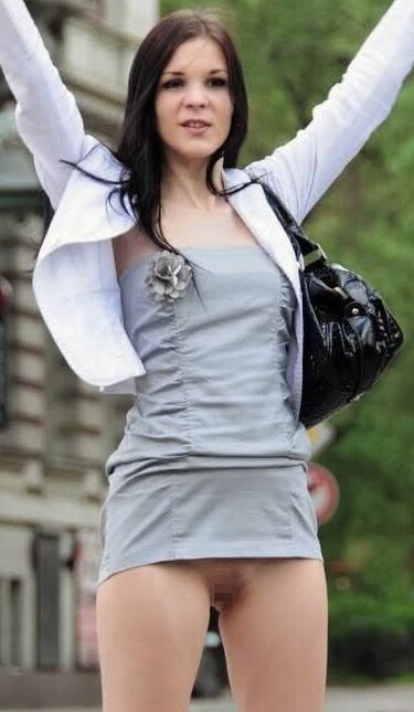 Short Skirts and Upskirt