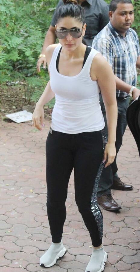 Kareena kapoor tight pants and porn pics very sexy
