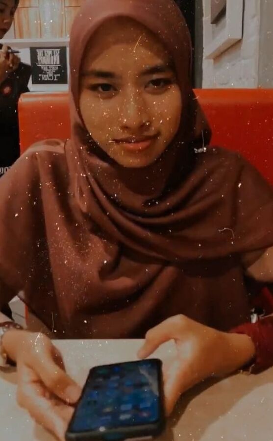 Ustazah Siti Tudung Labuh
