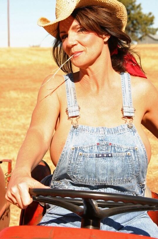 Tonya Farmer