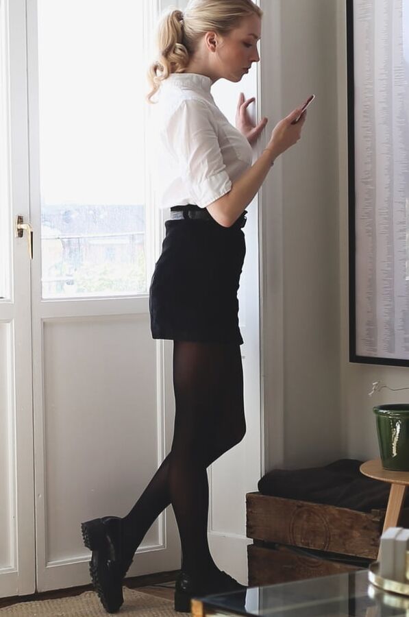 Cute Blonde GF in Tights (Pantyhose)