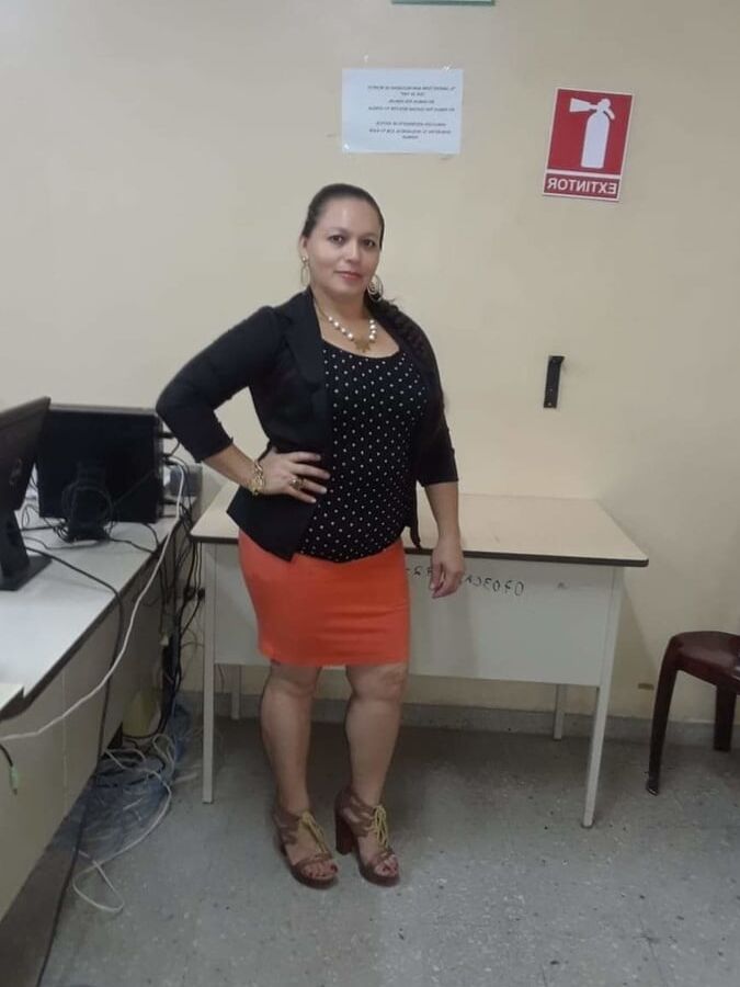 Sweet Aixa, Mature slut with huge ass and big tits