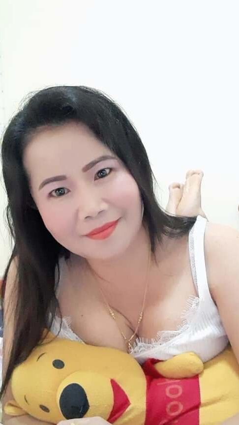 Janda muda tetek besar