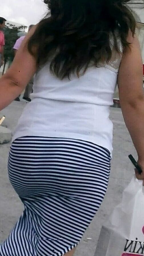 Milf outdoor bbw skirt etek olgun kadin sokak curvy turk