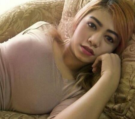 Blonde maylay