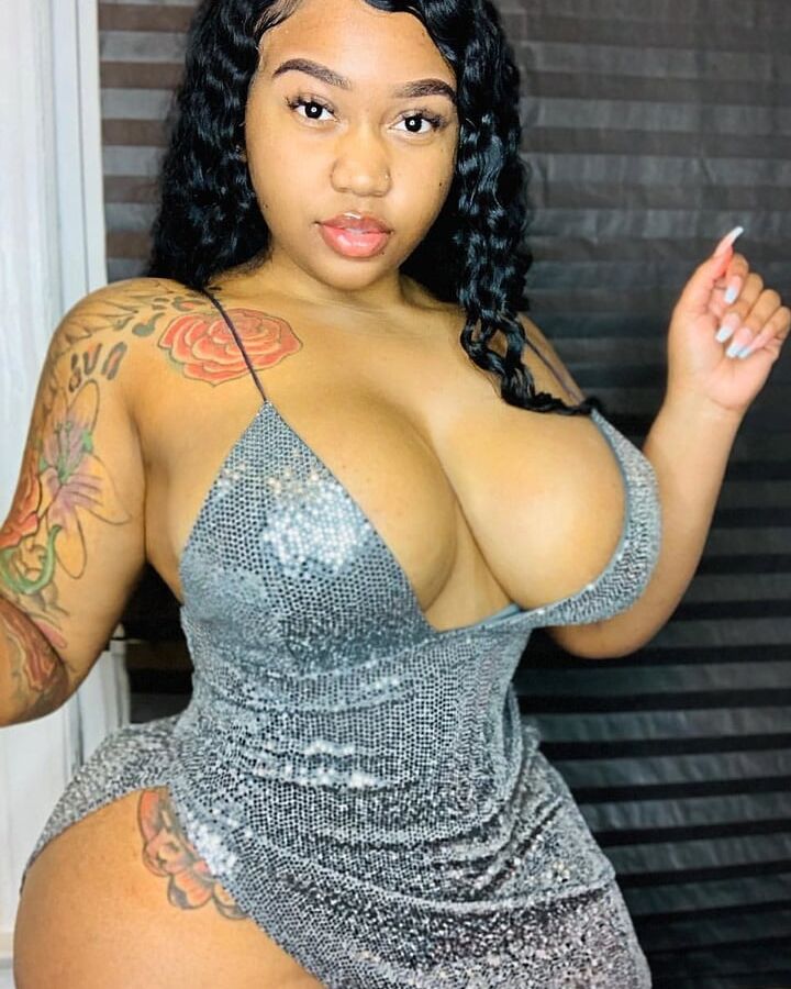 Beautiful black booty from web