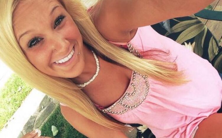 Blonde Selfie Chick