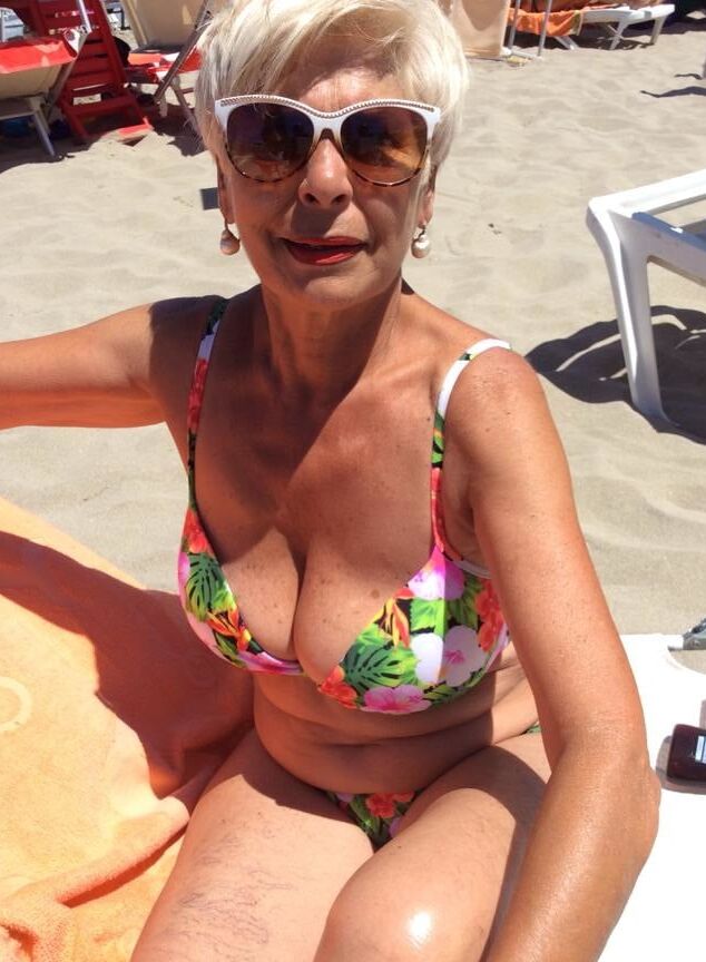 Absoluted fuckable gilf