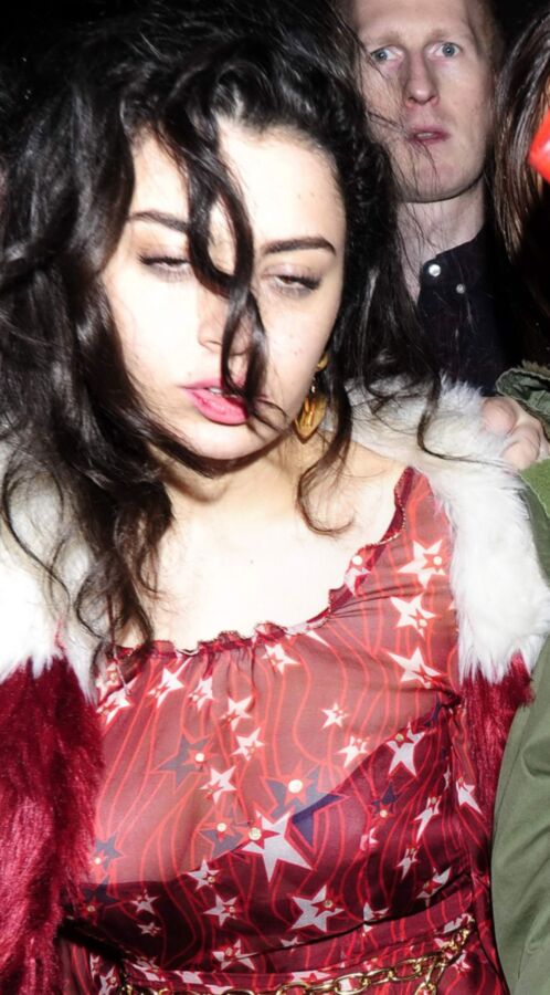 Charli-XCX NME Awards &;