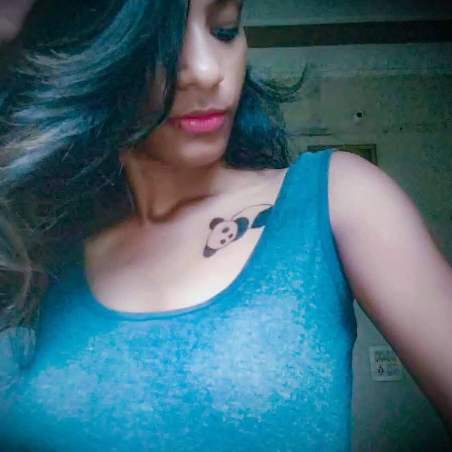 few hot indian girls nudes posting soon ...