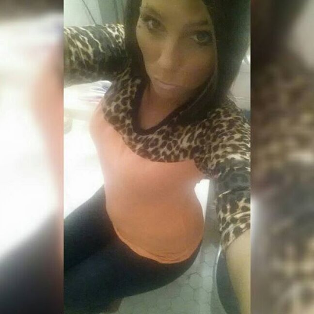 Tan Louisville, KY Girl