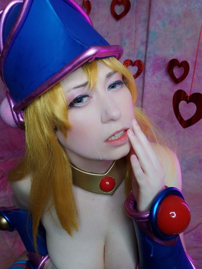Usatame Dark Magician Girl Cosplay