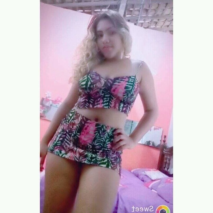 KR. Oliveira loirinha super gostosa