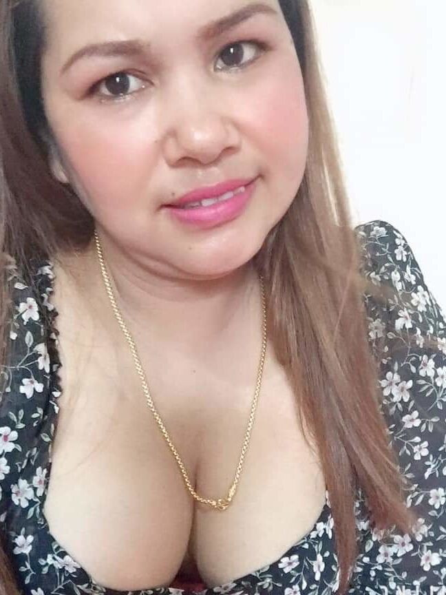 Gadis buah dada besar janda