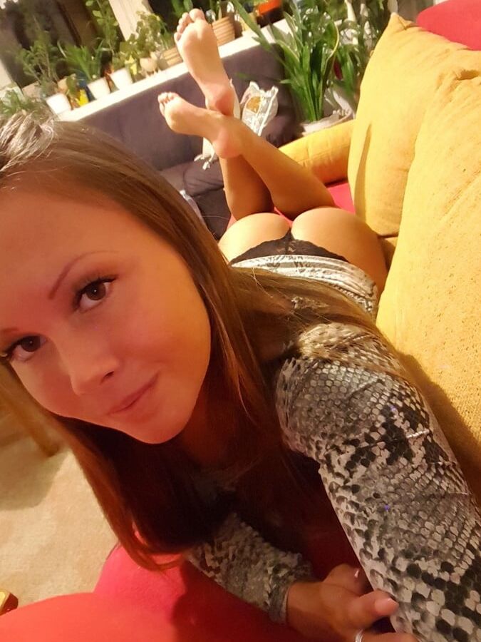 AMATEUR GIRL