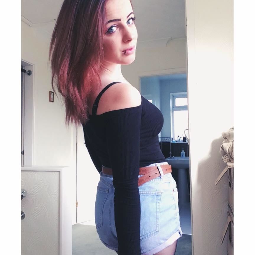 Stupid Chav Sluts- Amber M