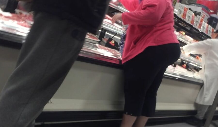 MEGA BOOTY WHITE GILF