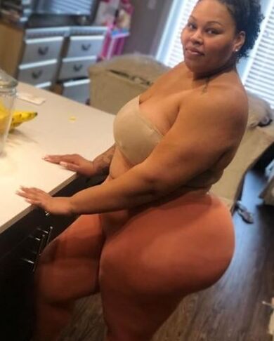 BBWs And Thick Girls