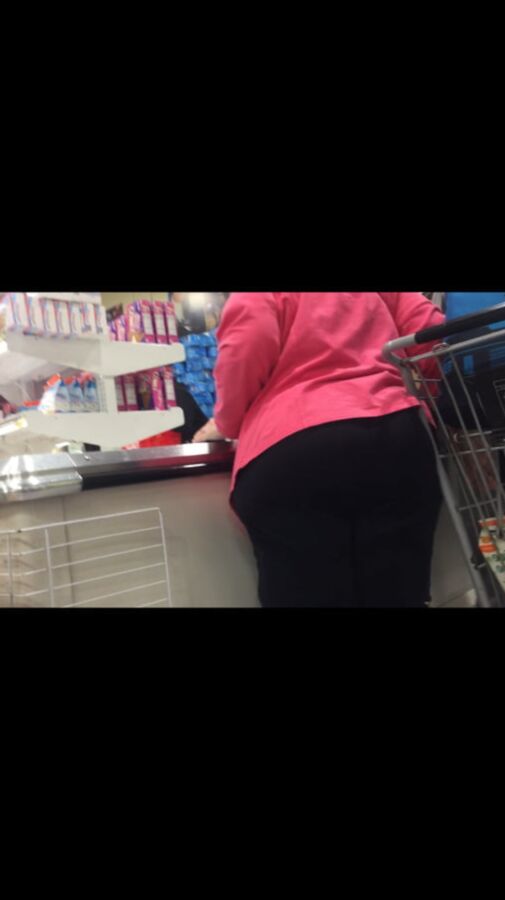MEGA BOOTY WHITE GILF