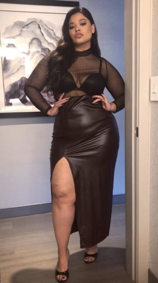 Hot Latin women