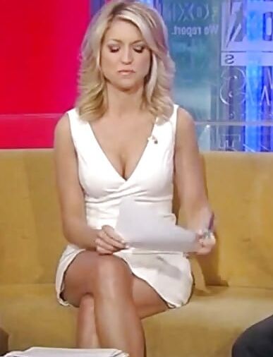 Ainsley Earhardt Age Photos and Fakes