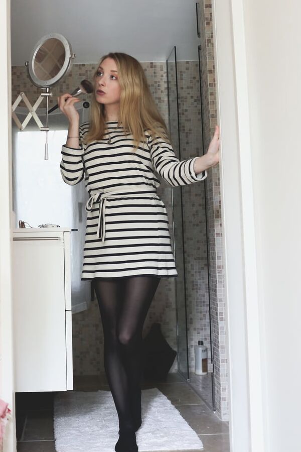 Cute Blonde GF in Tights (Pantyhose)