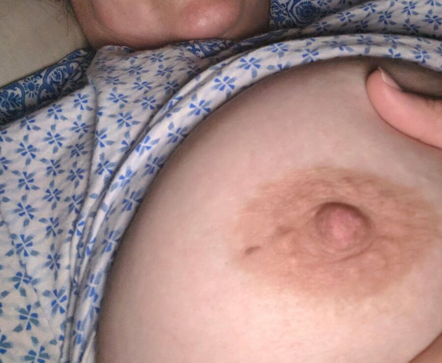 . Illinois BBW shows her tits