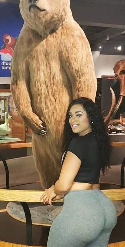 BigbootyLatina