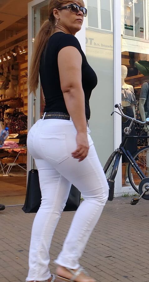 Asses everywhere()
