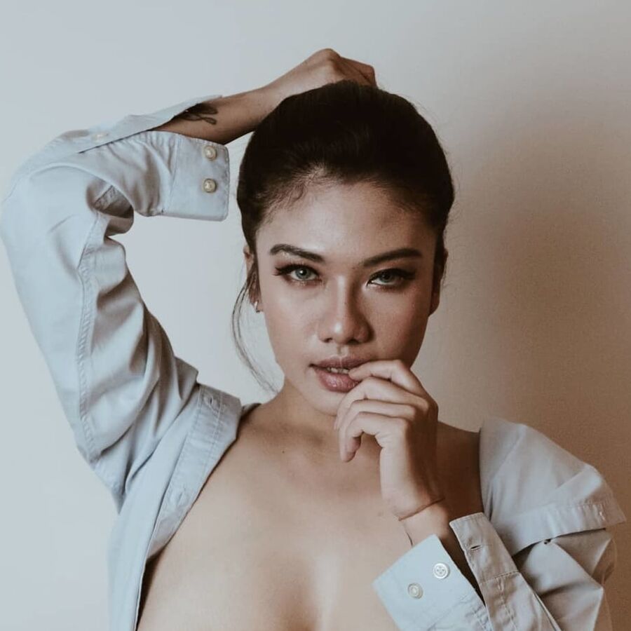 hot big boobs resty