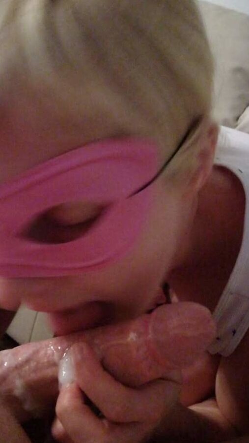 Amateur couple Julia and Sven exposed fucking