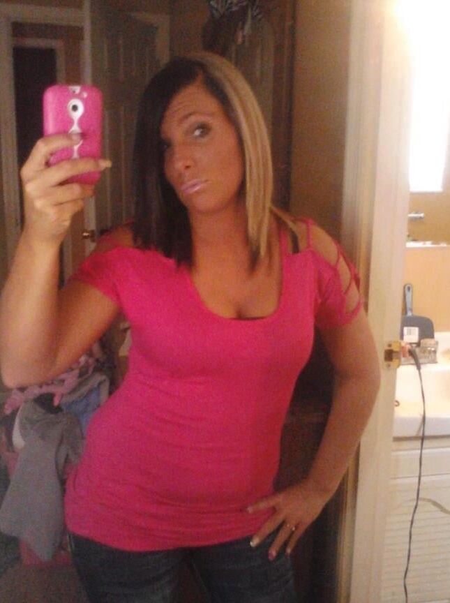 Tan Louisville, KY Girl