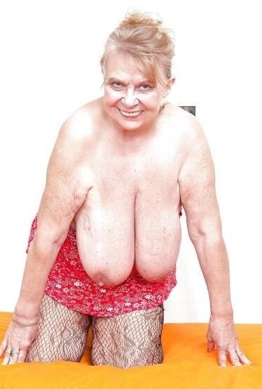 I :Dear older mature women