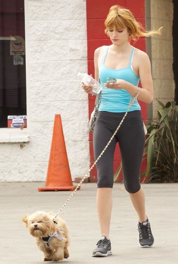 Bella Thorne And Barista River