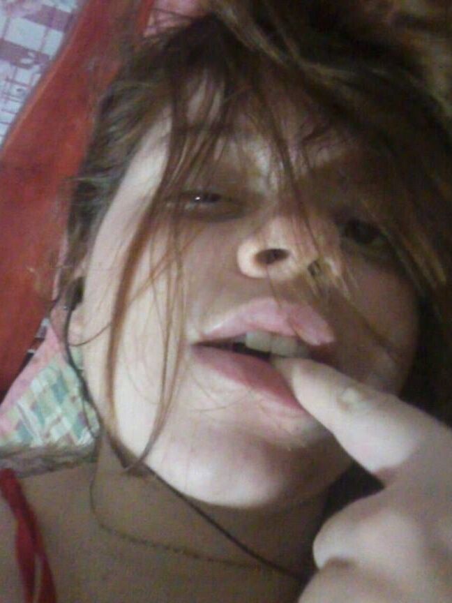 Sluts to help keep it stiff