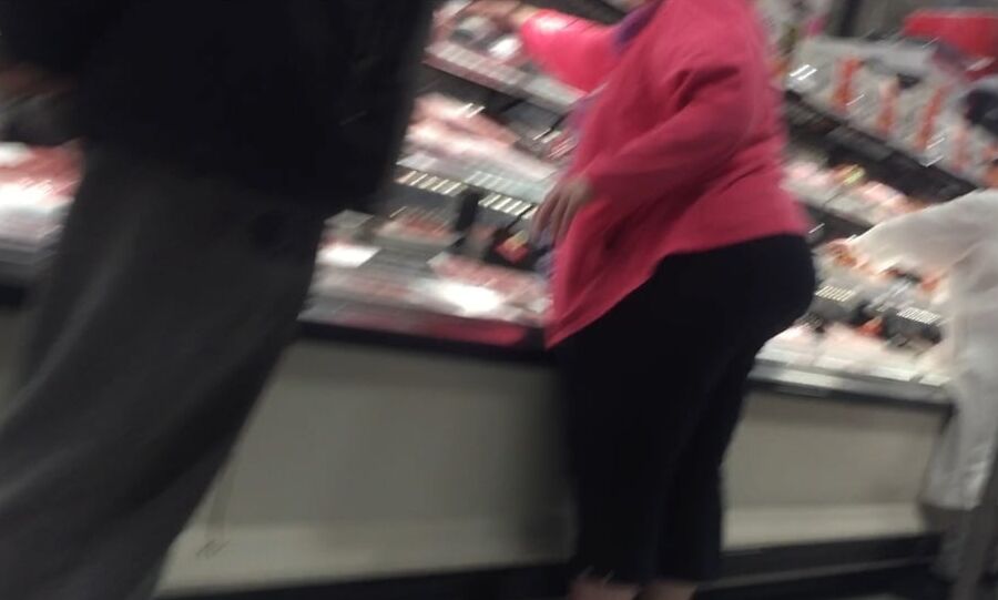 MEGA BOOTY WHITE GILF