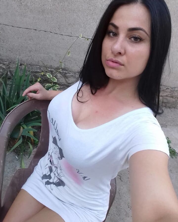 Serbian big tits slut Jovana Pantic